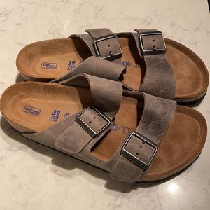 BRAND NEW Birkenstock’s!